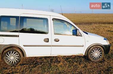 Минивэн Opel Combo 2008 в 