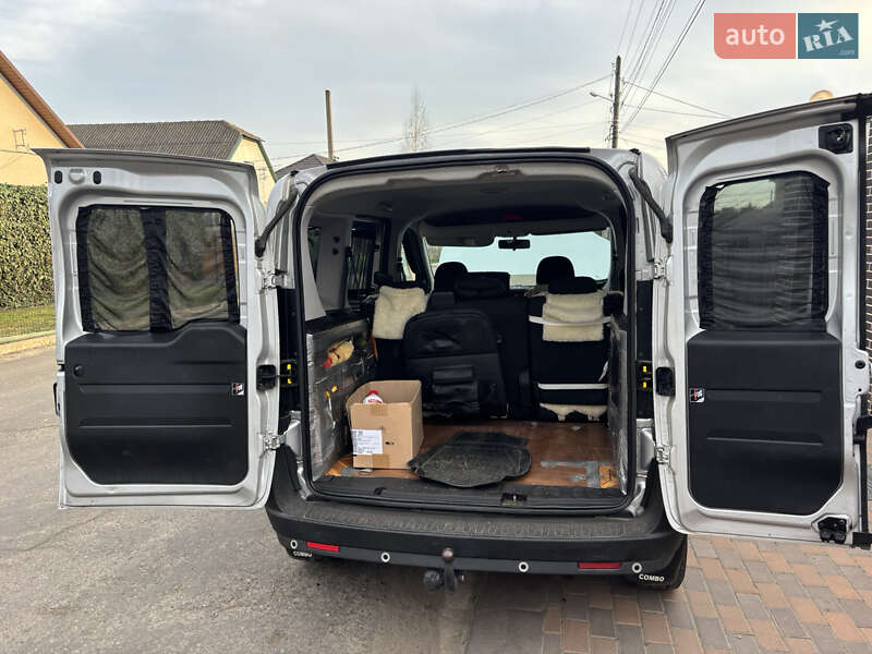Минивэн Opel Combo 2017 в Измаиле