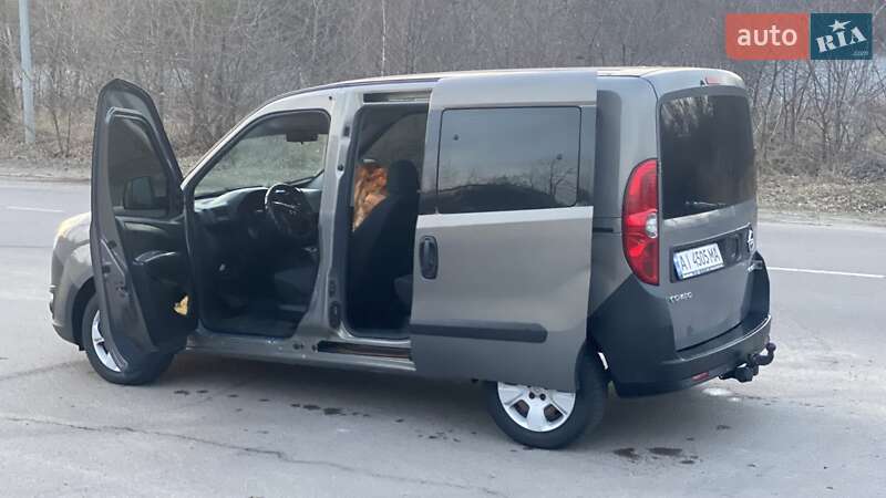 Минивэн Opel Combo 2015 в Киеве