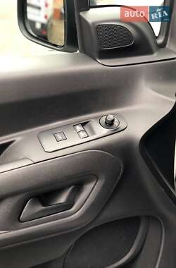 Грузовой фургон Opel Combo 2021 в 