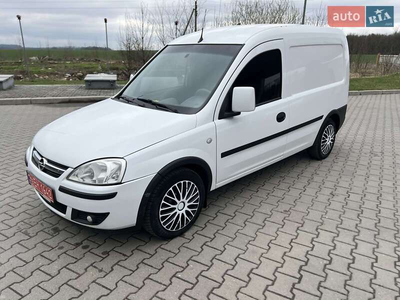 Грузовой фургон Opel Combo 2007 в Красилове