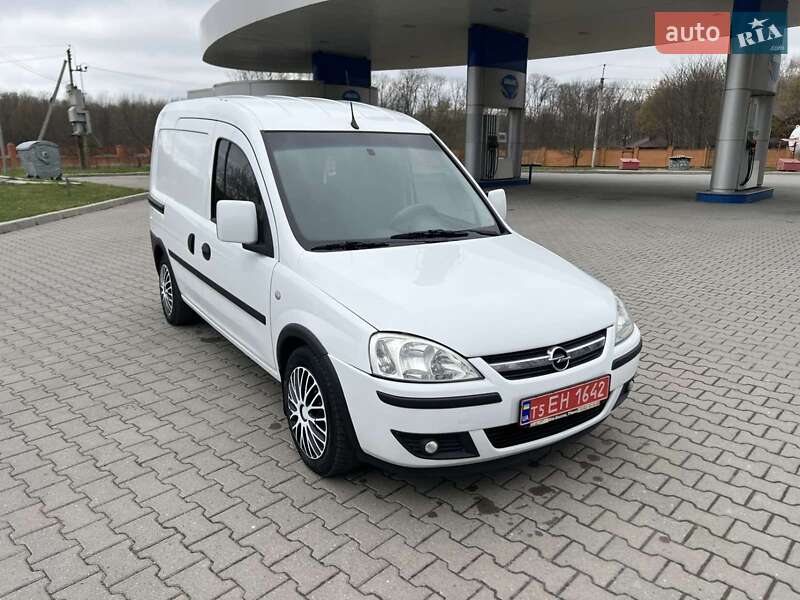Грузовой фургон Opel Combo 2007 в Красилове