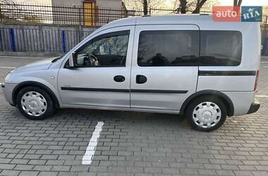 Минивэн Opel Combo 2005 в 