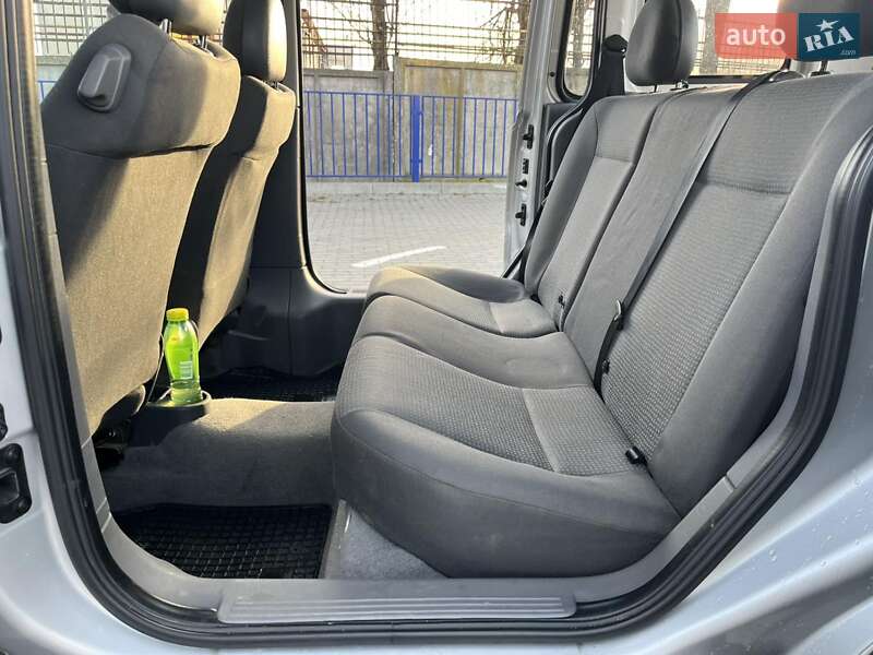 Минивэн Opel Combo 2005 в Тернополе