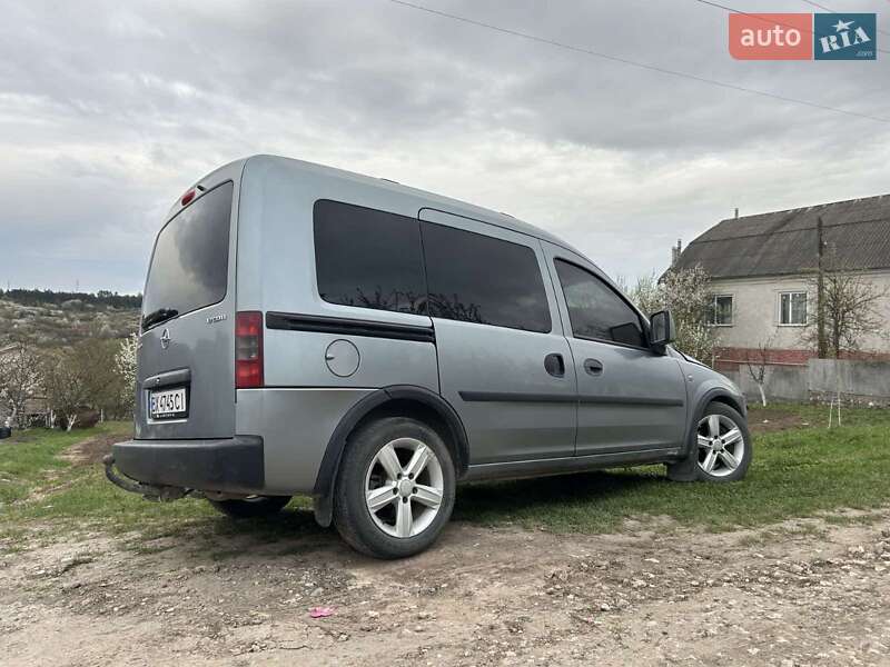 Минивэн Opel Combo 2010 в Каменец-Подольском