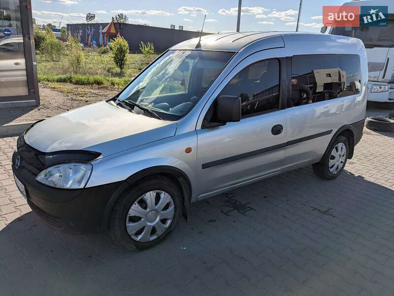 Минивэн Opel Combo 2002 в 
