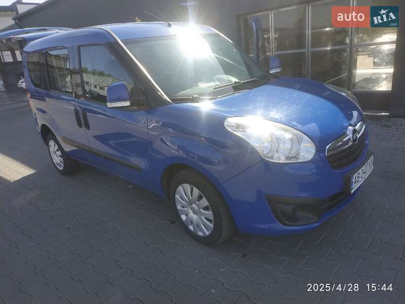 Минивэн Opel Combo 2012 в Виннице
