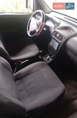 Минивэн Opel Combo 2006 в 