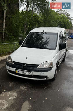Минивэн Opel Combo 2004 в 