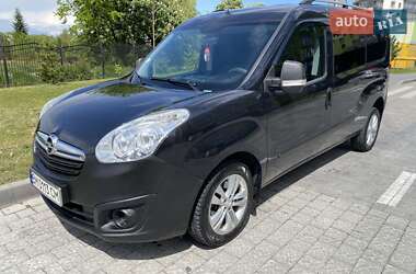 Минивэн Opel Combo 2015 в Ивано-Франковске