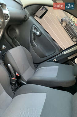 Минивэн Opel Combo 2010 в 