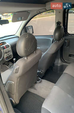 Минивэн Opel Combo 2010 в 