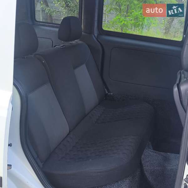 Минивэн Opel Combo 2008 в Днепре