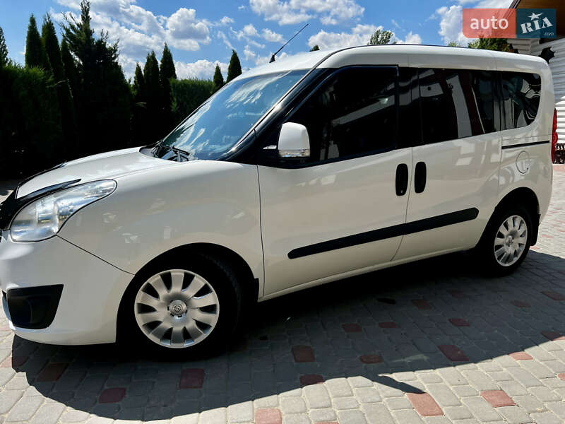 Минивэн Opel Combo 2013 в Тульчине
