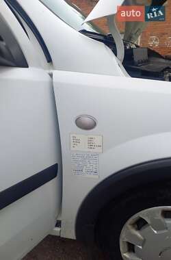 Минивэн Opel Combo 2006 в 