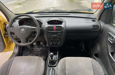 Грузовой фургон Opel Combo 2011 в 