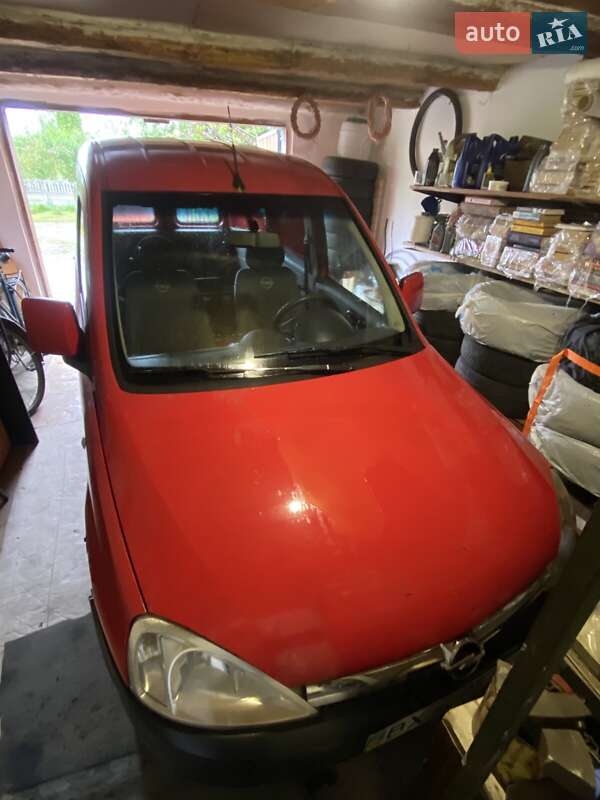 Грузовой фургон Opel Combo 2005 в Полонном