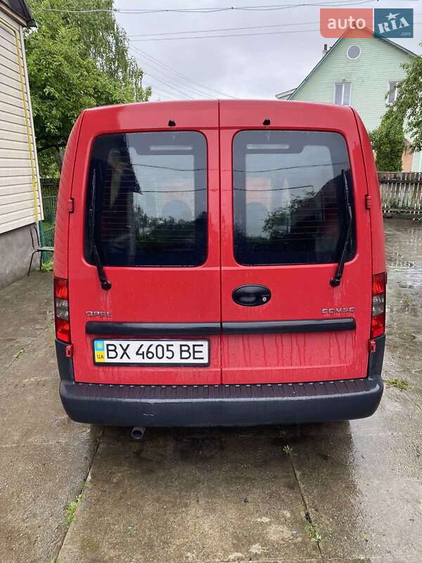 Грузовой фургон Opel Combo 2005 в Полонном