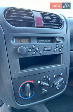 Мінівен Opel Combo 2003 в 