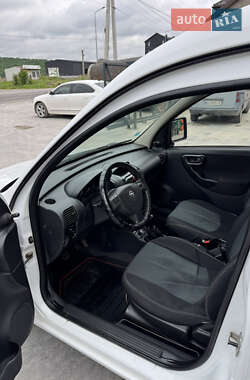 Минивэн Opel Combo 2007 в 