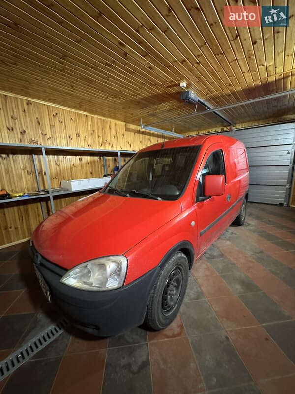 Грузовой фургон Opel Combo 2011 в Житомире