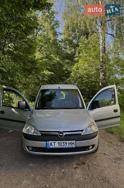Минивэн Opel Combo 2003 в Коломые