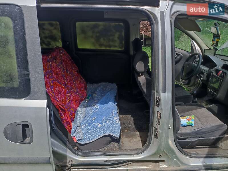 Мінівен Opel Combo 2007 в Шевченковому