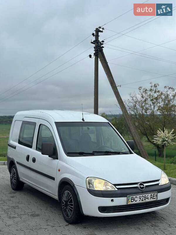 Минивэн Opel Combo 2003 в Шумске