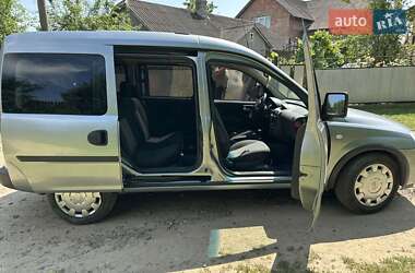 Минивэн Opel Combo 2010 в 