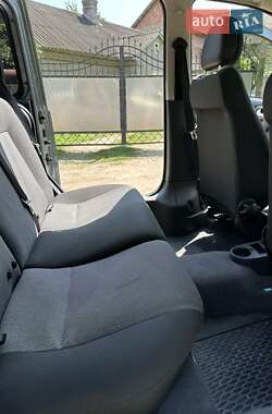 Минивэн Opel Combo 2010 в 