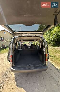 Минивэн Opel Combo 2010 в 
