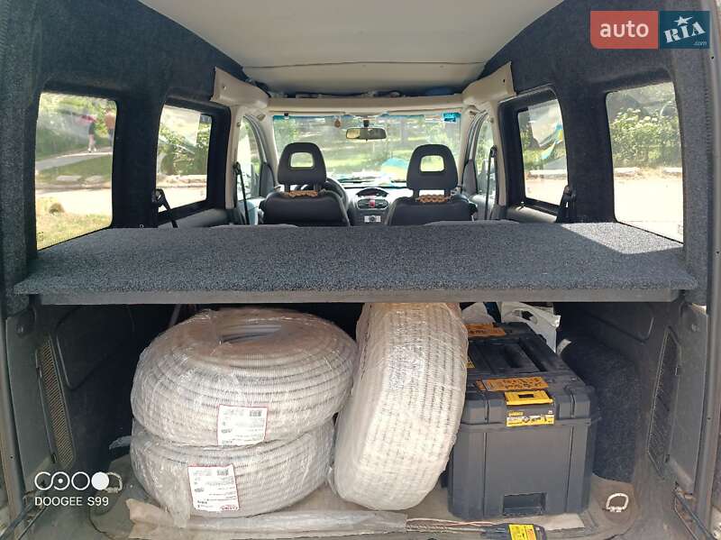 Мінівен Opel Combo 2008 в Чернівцях