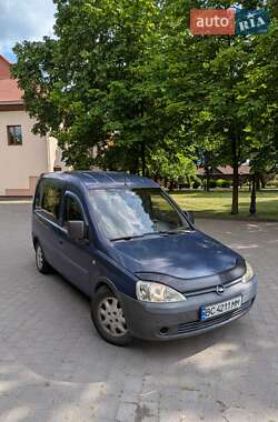 Мінівен Opel Combo 2006 в Брошневі-Облозі