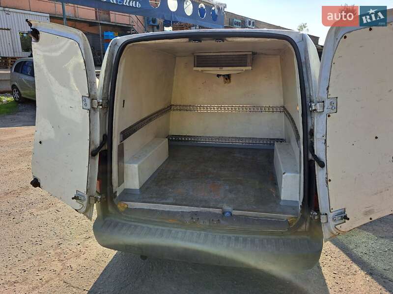 Рефрижератор Opel Combo 2003 в Киеве