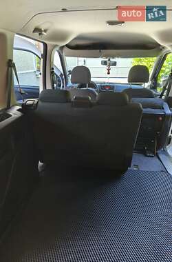 Минивэн Opel Combo 2012 в 
