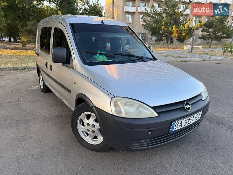 Грузовой фургон Opel Combo 2006 в Николаеве