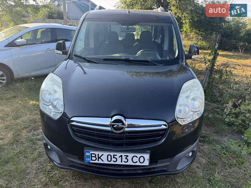 Мінівен Opel Combo 2012 в Рівному