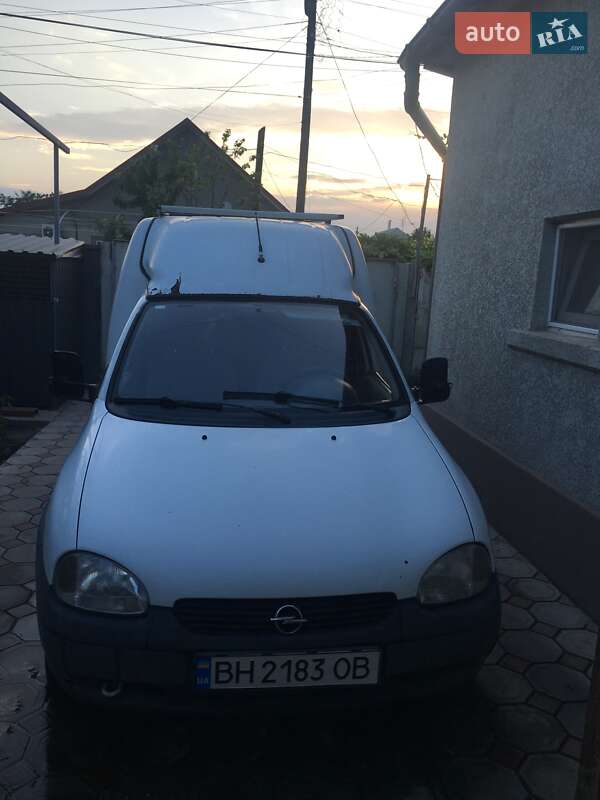 Другие грузовики Opel Combo 2000 в Измаиле