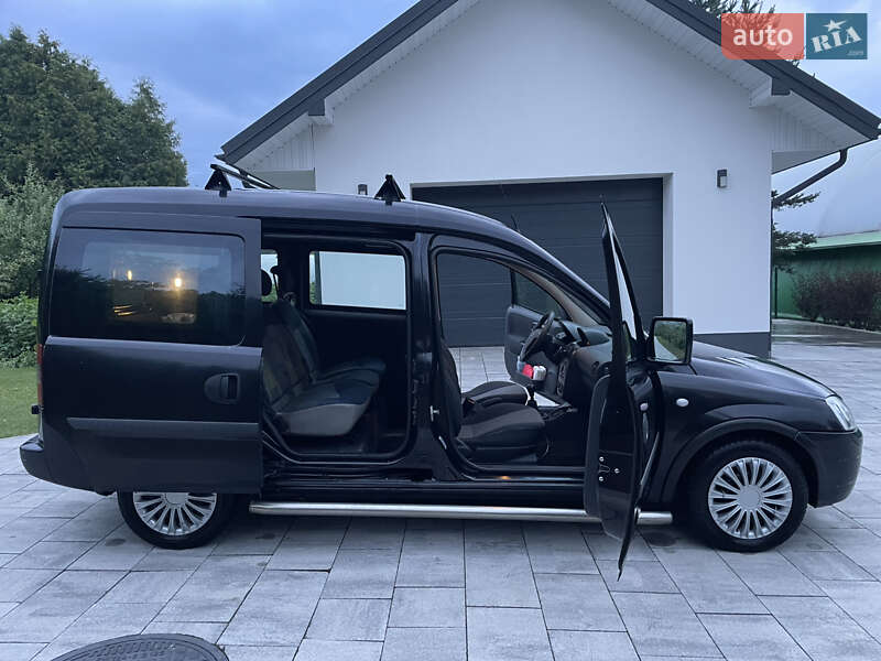 Минивэн Opel Combo 2008 в Бродах