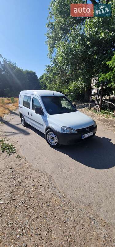 Грузопассажирский фургон Opel Combo 2008 в 