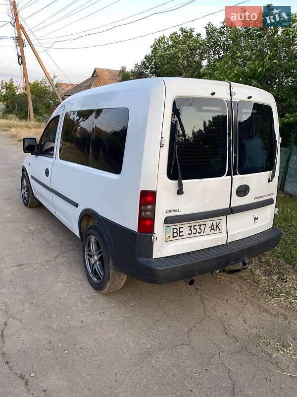Минивэн Opel Combo 2005 в Николаеве