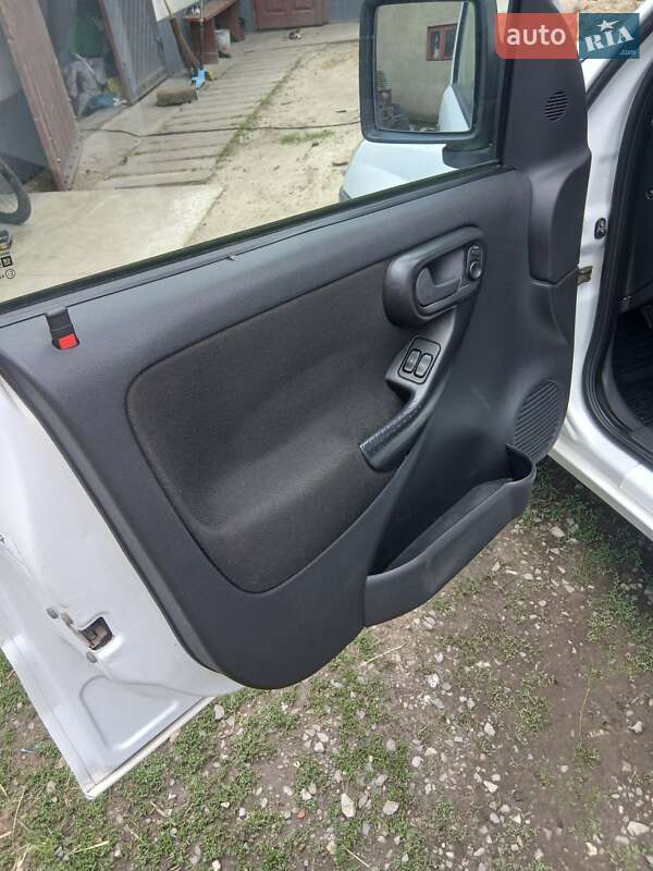Минивэн Opel Combo 2006 в Коломые