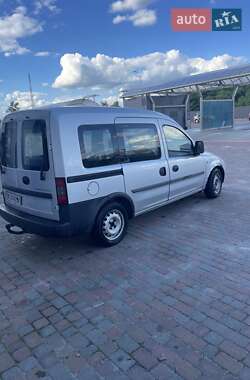 Минивэн Opel Combo 2004 в Сарнах