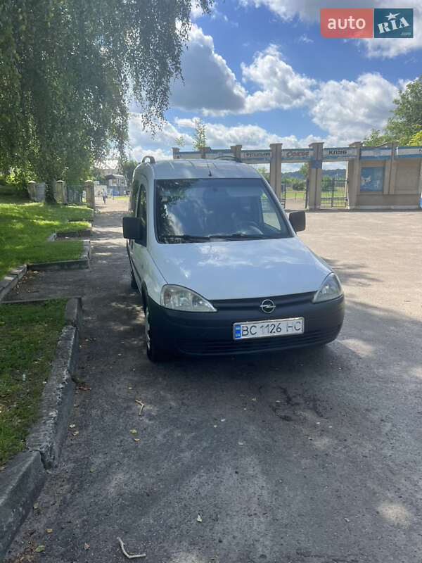 Минивэн Opel Combo 2003 в Золочеве