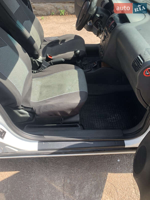 Мінівен Opel Combo 2009 в Звягелі