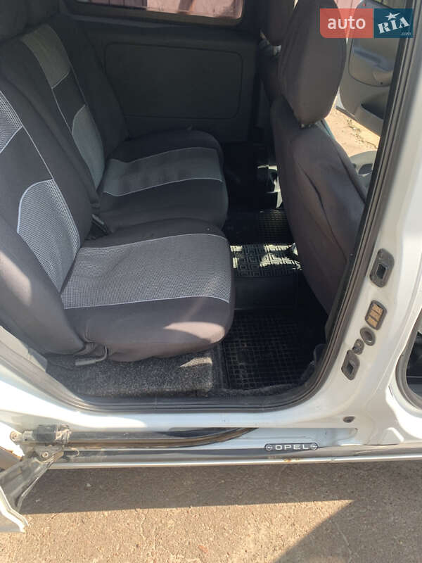 Минивэн Opel Combo 2009 в Звягеле