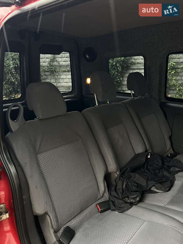 Минивэн Opel Combo 2011 в Черновцах