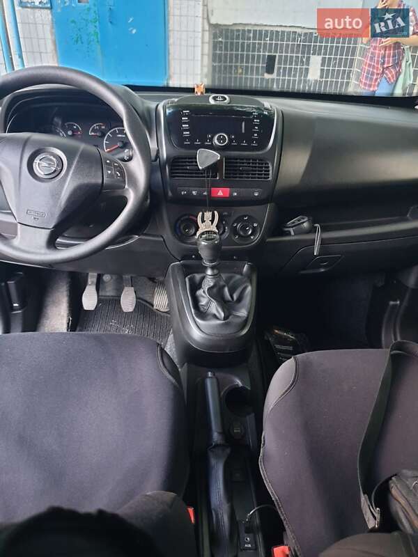 Минивэн Opel Combo 2015 в Кропивницком