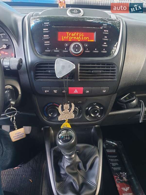 Минивэн Opel Combo 2015 в Кропивницком