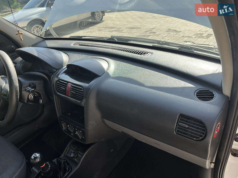 Минивэн Opel Combo 2002 в Каменец-Подольском